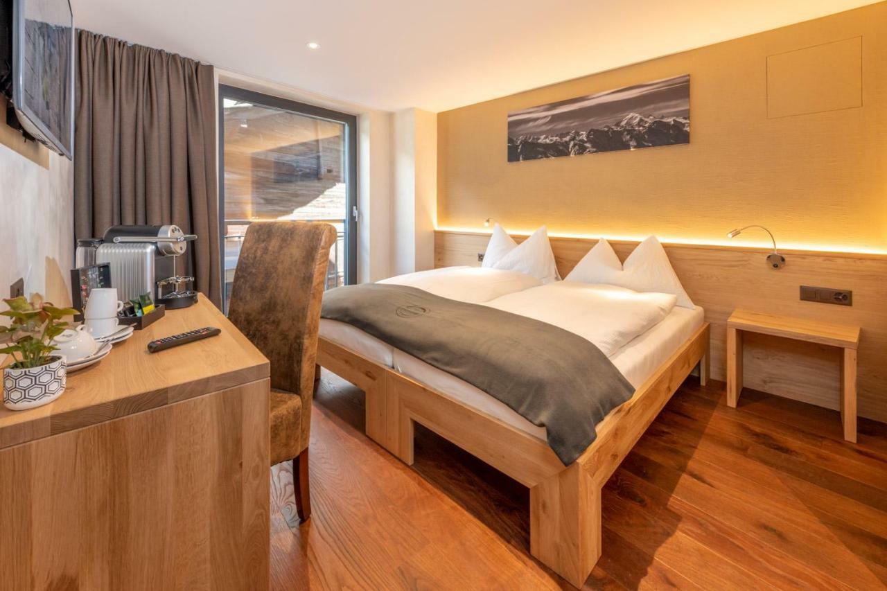 Hotel Heimatlodge Sankt Niklaus Bagian luar foto