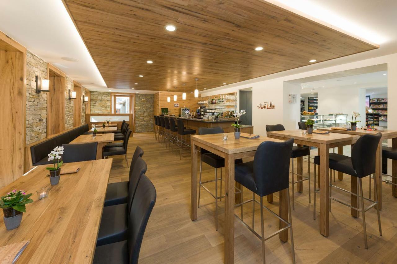 Hotel Heimatlodge Sankt Niklaus Bagian luar foto
